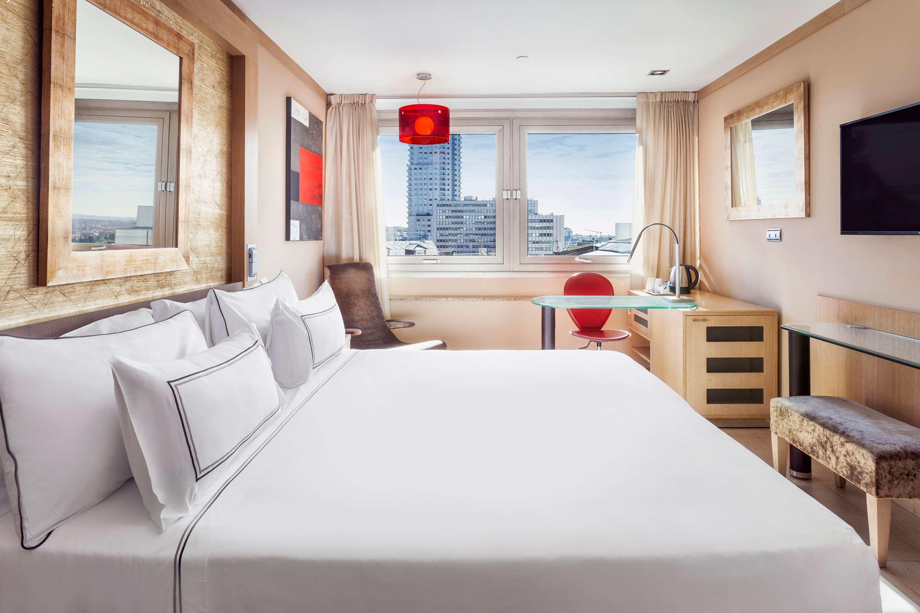 Melia Madrid Princesa Exterior photo