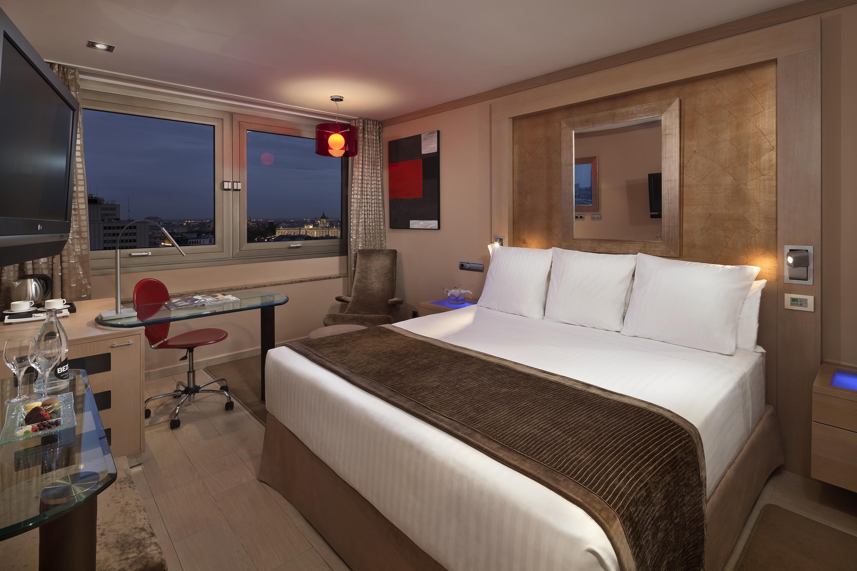 Melia Madrid Princesa Exterior photo A room at the InterContinental Paris Le Grand