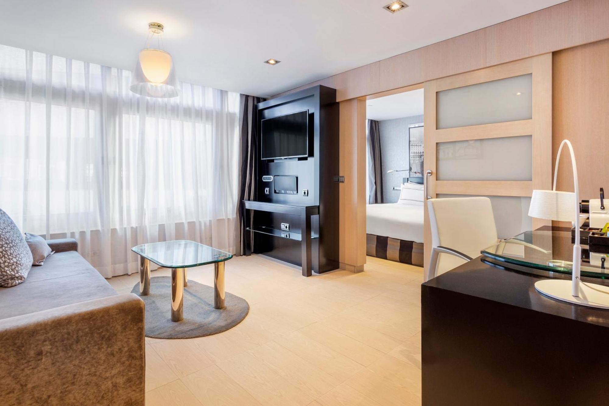 Melia Madrid Princesa Exterior photo